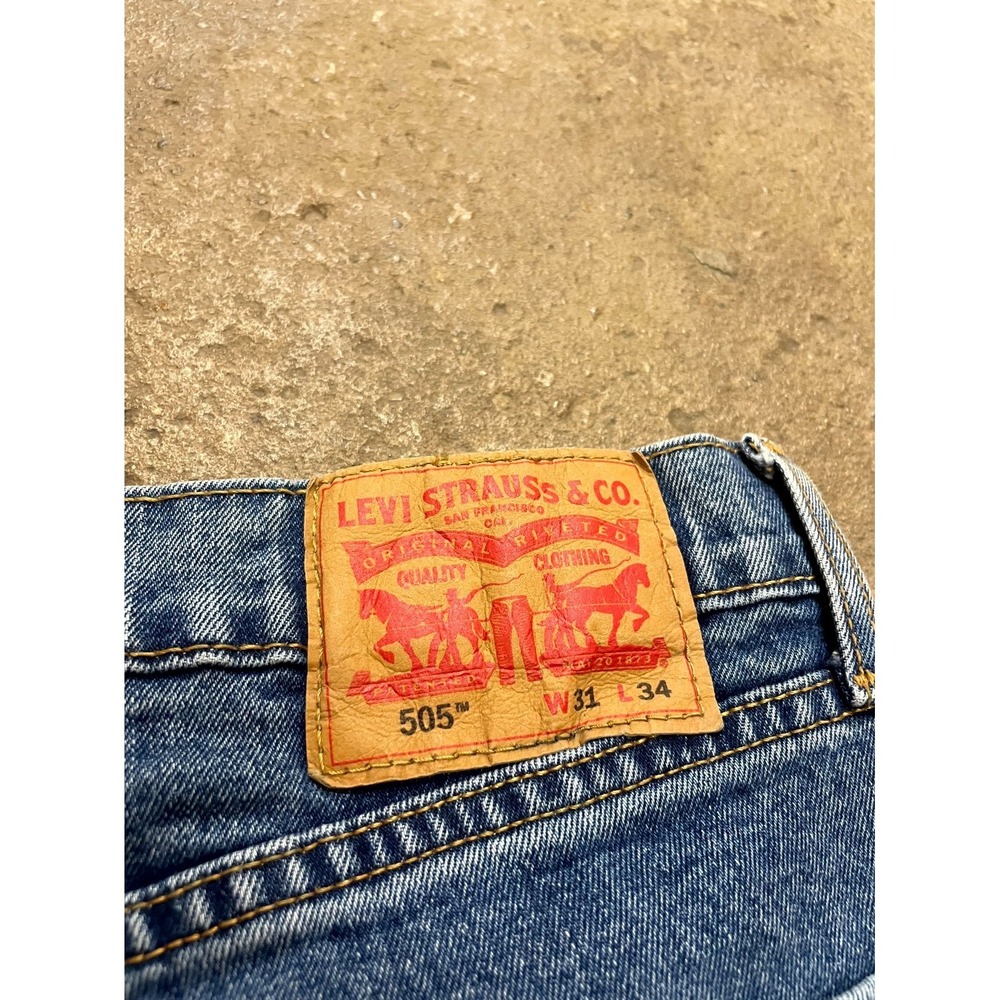 Levi's 505 Regular Fit Jeans Mens 31x34 Blue Denim Stonewash Mid Rise Straight - Picture 12 of 16